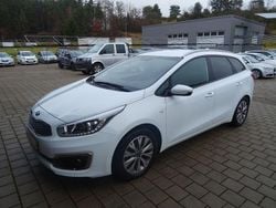 Weiß Gebraucht 2018 Kia Ceed Kleinwagen | 13.490 € (Teuer)