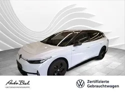 Weiß (gletscherweiß metallic/schwarz) Gebraucht 2024 VW ID.7 GTX Limousine | 51.980 € (Teuer)
