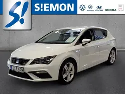Weiss Gebraucht 2018 Seat Leon FR Limousine | 15.550 € (Fairer Preis)