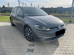 Grau Gebraucht 2017 VW Golf VII Highline Limousine | 14.999 € (Fairer Preis)