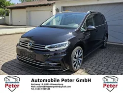 Schwarz Gebraucht 2024 VW Touran Highline Van / Kleinbus | 37.500 € (Etwas zu teuer)