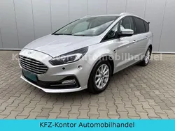 Silber Gebraucht 2020 Ford S-MAX S Van / Kleinbus | 11.980 €