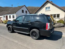 Schwarz Gebraucht 2010 Cadillac Escalade SUV | 17.500 € (Superpreis)