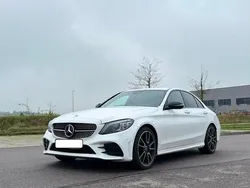 Weiß Gebraucht 2020 Mercedes C300 AMG line Limousine | 33.990 € (Guter Preis)