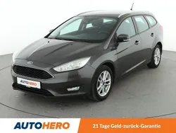 Grau Gebraucht 2018 Ford Focus Cool & Connect Kombi | 12.260 € (Superpreis)