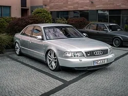Silber Gebraucht 1997 Audi S8 Sport Limousine | 11.000 €