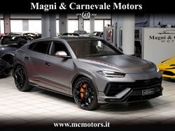 Grau Gebraucht 2024 Lamborghini Urus SUV | 322.850 €