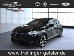 Schwarz Gebraucht 2023 Renault Clio V Evolution Limousine | 17.490 € (Etwas zu teuer)