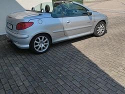 Silber Gebraucht 2006 Peugeot 206 CC Cabrio | 2.000 € (Fairer Preis)