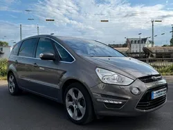 Grau Gebraucht 2011 Ford S-MAX Individual Van / Kleinbus | 5.899 € (Fairer Preis)