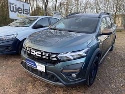 Vert oxide Gebraucht 2023 Dacia Jogger Extreme Van / Kleinbus | 18.990 € (Fairer Preis)