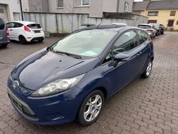 Blau Gebraucht 2010 Ford Fiesta Kleinwagen | 2.650 € (Fairer Preis)