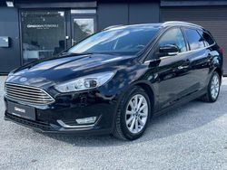 Schwarz Gebraucht 2016 Ford Focus Titanium Limousine | 7.980 € (Guter Preis)