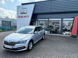 Silber Gebraucht 2020 Skoda Superb Ambition Kombi | 22.490 € (Fairer Preis)