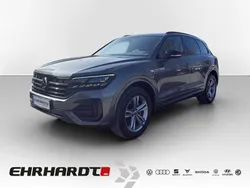 Grau Gebraucht 2021 VW Touareg R-line SUV | 46.690 € (Fairer Preis)