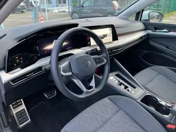 Weiß Gebraucht 2024 VW Golf VIII Move Kombi | 25.990 € (Guter Preis)
