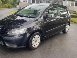 Schwarz Gebraucht 2005 VW Golf Plus Cross Van / Kleinbus | 2.750 € (Fairer Preis)
