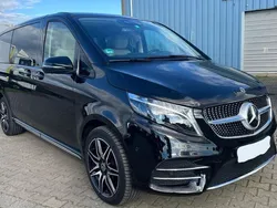 Obsidianschwarz metallic Gebraucht 2024 Mercedes V300 AMG line Van / Kleinbus | 72.990 € (Fairer Preis)