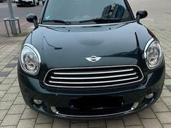 Grün Gebraucht 2012 Mini Cooper D Countryman SUV | 10.900 € (Fairer Preis)