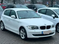Weiß Gebraucht 2011 BMW 118 Sport Line Kleinwagen | 6.000 € (Guter Preis)