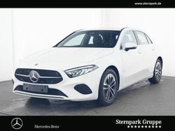 Weiß Gebraucht 2024 Mercedes A180 Progressive Kleinwagen | 28.950 € (Fairer Preis)