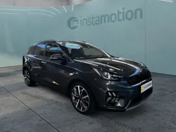 Grau Gebraucht 2020 Kia Niro Spirit SUV | 21.150 € (Etwas zu teuer)