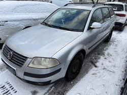 Silber Gebraucht 2004 VW Passat Comfortline Kombi | 1.199 € (Guter Preis)