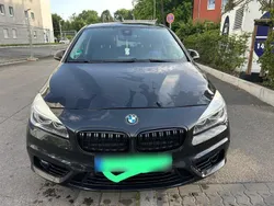 Schwarz Gebraucht 2015 BMW 218 Active Tourer Sport Line Van / Kleinbus | 13.500 € (Teuer)
