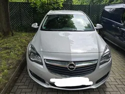 Silber Gebraucht 2015 Opel Insignia Business Kombi | 6.600 € (Fairer Preis)