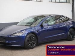 Blau Gebraucht 2024 Tesla Model 3 Long Range AWD Limousine | 41.950 € (Fairer Preis)