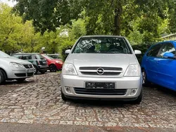 Silber Gebraucht 2004 Opel Meriva Van / Kleinbus | 1.250 € (Superpreis)
