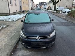 Schwarz Gebraucht 2012 VW Touran Match Van / Kleinbus | 6.300 € (Guter Preis)