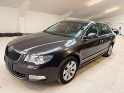 Braun Gebraucht 2010 Skoda Superb Ambition Limousine | 4.400 € (Etwas zu teuer)