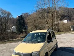 Gelb Gebraucht 2009 Fiat Panda Kleinwagen | 1.499 € (Fairer Preis)