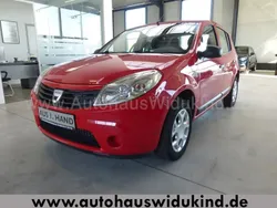 Rot Gebraucht 2009 Dacia Sandero Ambiance Kleinwagen | 3.990 €