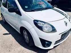 Weiß Gebraucht 2012 Renault Twingo Dynamique Kleinwagen | 2.550 €