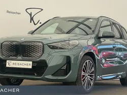 Grün Neu 2025 BMW iX1 Performance SUV | 54.295 € (Etwas zu teuer)