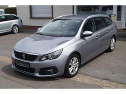 Gris artense Gebraucht 2020 Peugeot 308 SW Kombi | 13.890 €