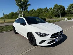 Weiß Gebraucht 2020 Mercedes CLA180 Shooting Brake Kombi | 21.900 € (Guter Preis)