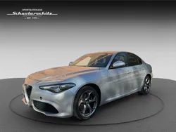 Grigio silverstone metallic Gebraucht 2017 Alfa Romeo Giulia Veloce Limousine | 27.950 € (Fairer Preis)