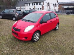 Rot Gebraucht 2007 Toyota Yaris Style Kleinwagen | 4.500 € (Fairer Preis)