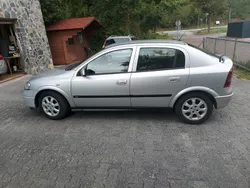 Silber Gebraucht 2002 Opel Astra Comfort Limousine | 2.900 € (Etwas zu teuer)