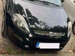 Schwarz Gebraucht 2011 Fiat Grande Punto Kleinwagen | 2.500 € (Fairer Preis)