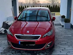 Rot Gebraucht 2017 Peugeot 308 Kombi | 7.999 € (Fairer Preis)