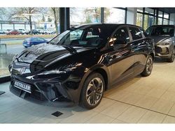 Schwarz pebble black Gebraucht 2024 MG MG4 EV Kleinwagen | 19.989 € (Fairer Preis)