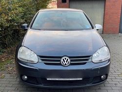 Blau Gebraucht 2007 VW Golf V Kleinwagen | 800 € (Superpreis)
