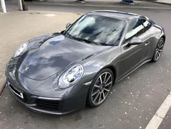 Grau Gebraucht 2016 Porsche 911 Carrera 4 Coupé | 83.500 € (Fairer Preis)