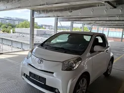 Weiß Gebraucht 2012 Toyota iQ Kleinwagen | 2.800 € (Superpreis)
