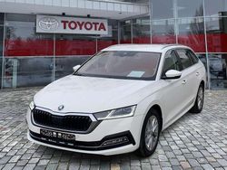 Weiß Gebraucht 2023 Skoda Octavia Style Kombi | 23.990 € (Superpreis)