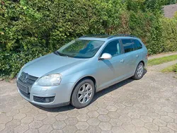 Silber Gebraucht 2007 VW Golf V Comfortline Kombi | 1.490 € (Teuer)